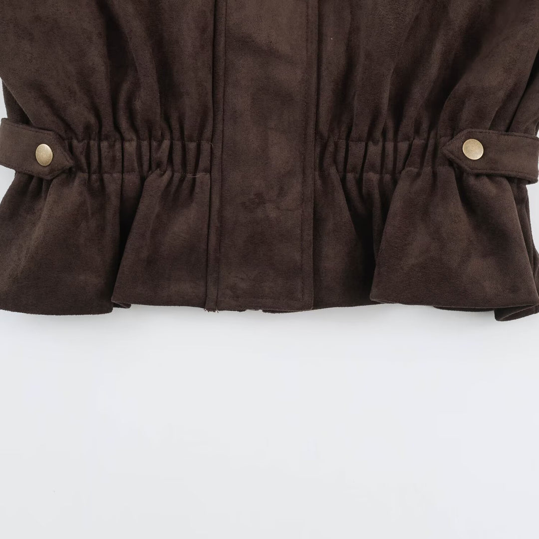Damen Kurze Velours‑Optik Jacke mit Tunnelzug‑Taillierung, hohem Stehkragen und verstellbaren Manschetten Nord Taschen