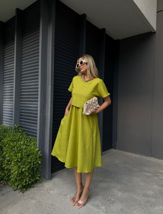 Damen Midi-Kleid mit weitem Schnitt und praktischen Taschen Nord Taschen