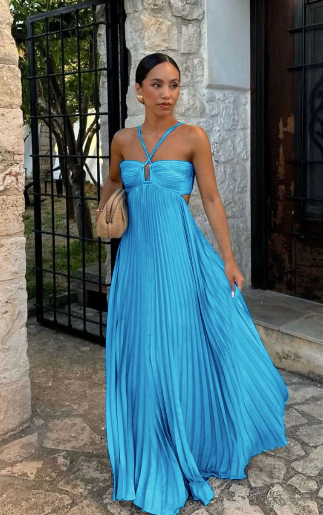 Damen Plisseekleid mit schulterfreiem Design und raffinierten Trägerdetails