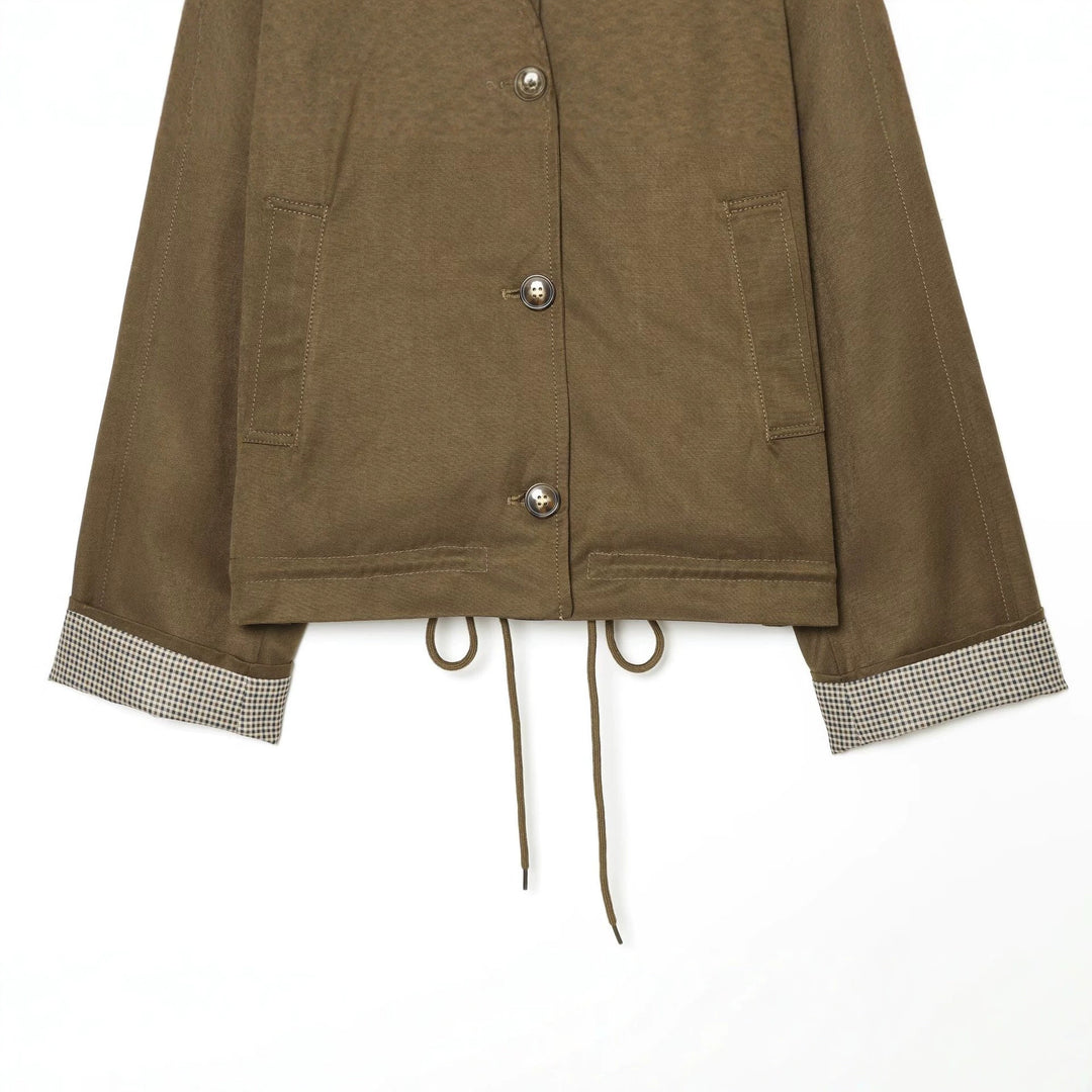 Damen Kurzjacke mit hohem Stehkragen, Tunnelzugsaum und kontrastierten Karomanschetten Nord Taschen