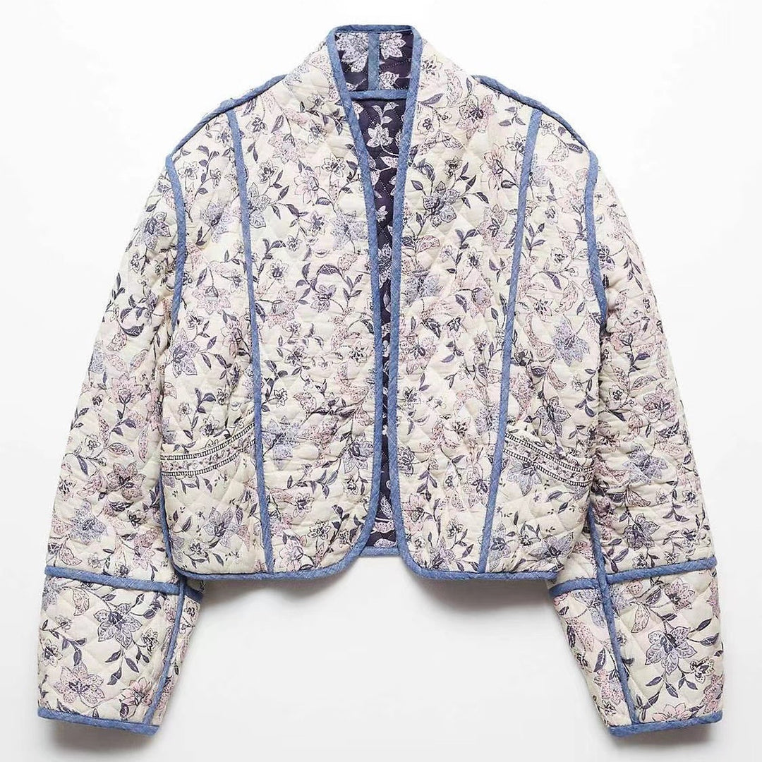 Damen Kurz geschnittene gesteppte Blousonjacke mit floraler Stickerei und Kontrastpaspel Nord Taschen