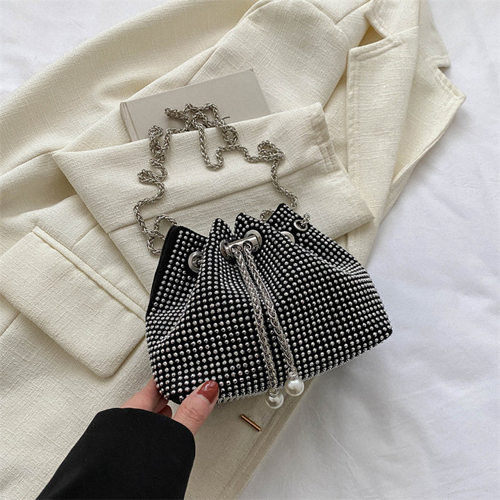 Damen Glamouröse Beuteltasche mit Strassverzierungen Nord Taschen