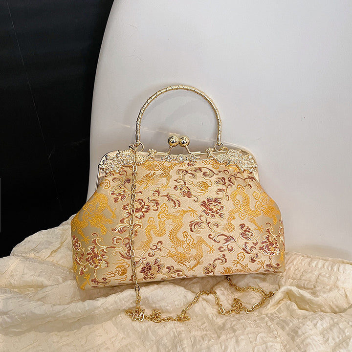 Damen Glamouröse Clutch mit hochwertiger Metallverzierung Nord Taschen