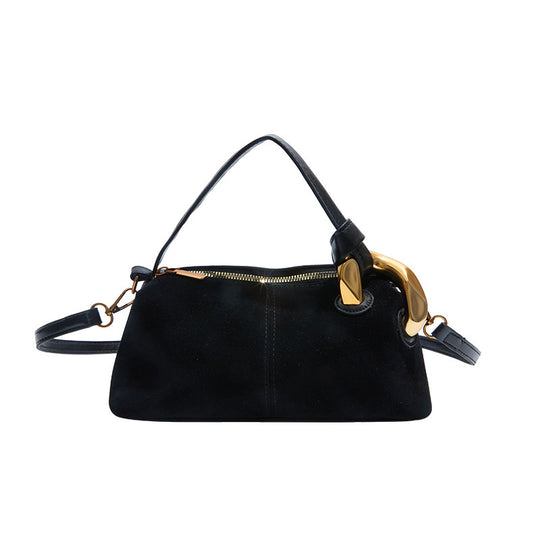 Damen Hobo-Tasche aus hochwertigem Wildleder mit edlem Kettenakzent Nord Taschen