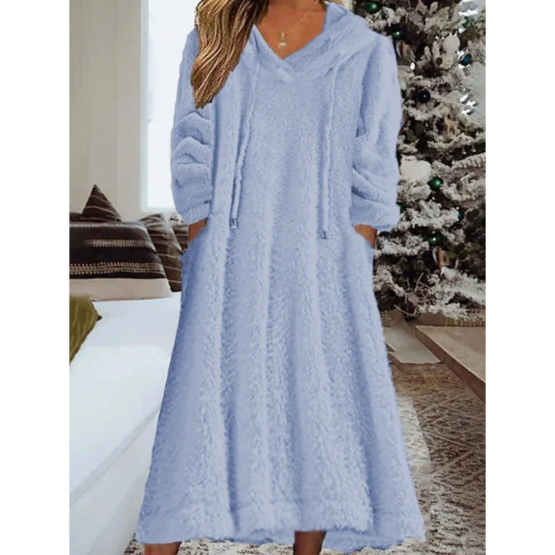 Damen Maxikleid aus Teddy-Fleece mit Kapuze, V-Ausschnitt und Eingrifftaschen Nord Taschen