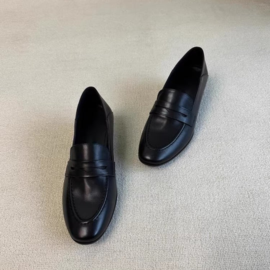 Damen Glattleder-Loafer mit niedrigem Blockabsatz und klassischem Penny-Steg Nord Taschen