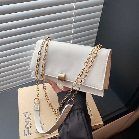 Damen elegante Umhängetasche mit goldenen Kettenakzenten Nord Taschen