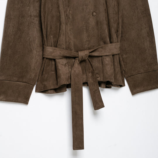Damen Kurze Velours‑Optik Jacke mit hohem Funnelkragen, Druckknopfleiste und Bindegürtel Nord Taschen