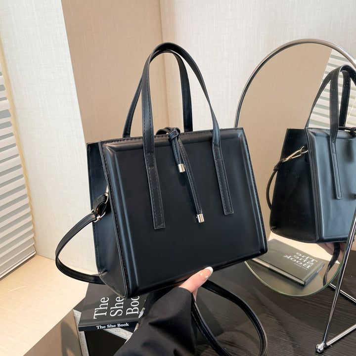 Damen elegante Handtasche im minimalistischen Design mit abnehmbaren Trageriemen Nord Taschen