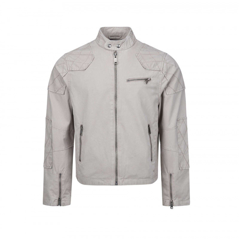 Herren Kurz geschnittene Biker‑inspirierte Baumwolljacke mit Stehkragen, Quilt‑Einsätzen und Reißverschlusstaschen Nord Taschen