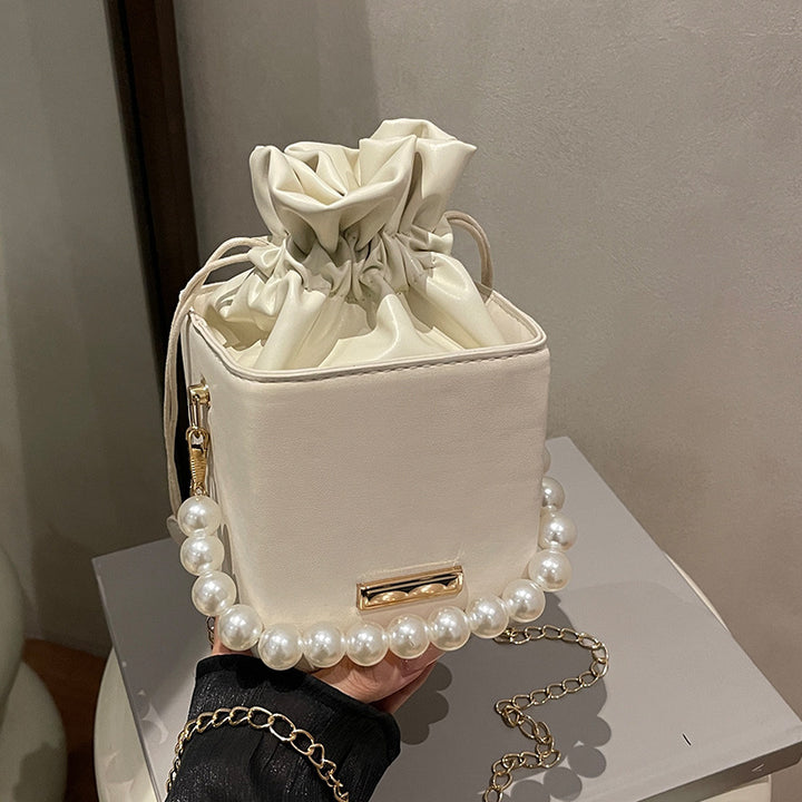 Damen elegante Beuteltasche mit Ketten- und Perlendesign Nord Taschen