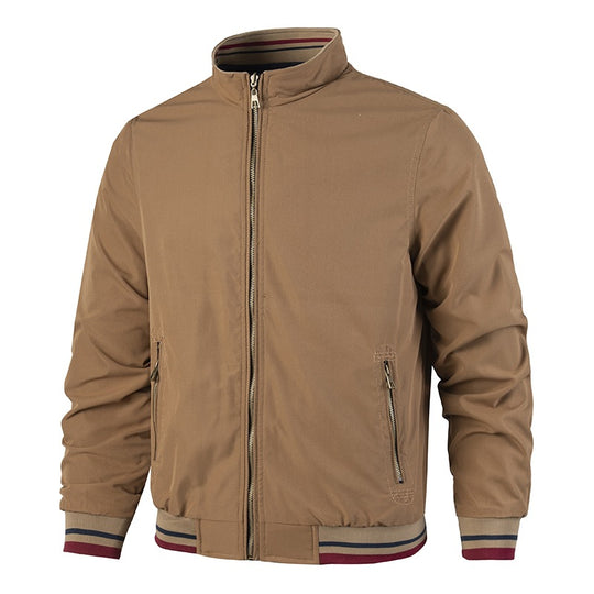 Herren Leichte Bomberjacke im Vintage‑Look mit Stehkragen, Reißverschlusstaschen und gestreiften Rippbündchen Nord Taschen