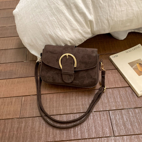 Damen Umhängetasche aus hochwertigem Wildleder mit elegantem Schnallenverschluss Nord Taschen