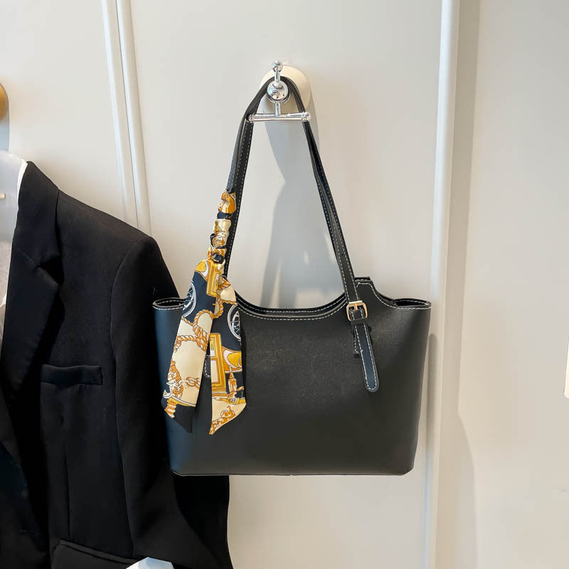 Damen elegante Shopper-Tasche mit abnehmbarem Schalsdetail Nord Taschen