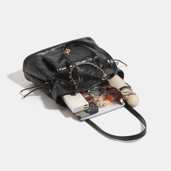 Damen Shopper Tasche mit elegantem Faltendesign und praktischen Innenfächern Nord Taschen