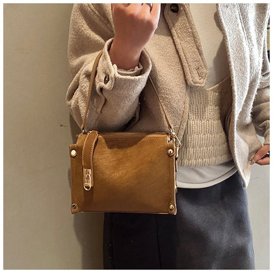 Damen elegante Schultertasche mit abnehmbarem Trageriemen und luxuriösen Details Nord Taschen