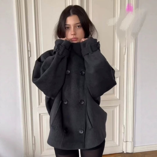 Damen Kurz geschnittene doppeltgeknöpfte Wollmix-Jacke mit Stehkragen und Krempelärmeln Nord Taschen