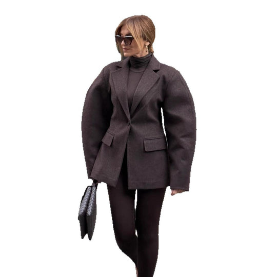 Damen Oversize-Strukturblazer mit betonter Schulterpartie und voluminösen Ärmeln Nord Taschen