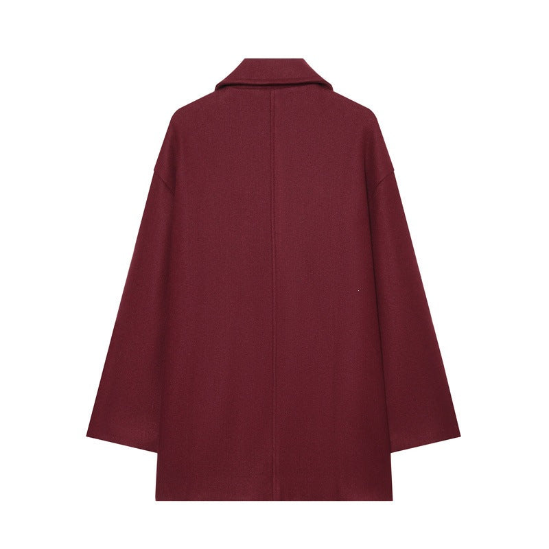 Damen Kurzmantel im Military‑Stil mit Doppelreiher und goldfarbenen Zierknöpfen Nord Taschen