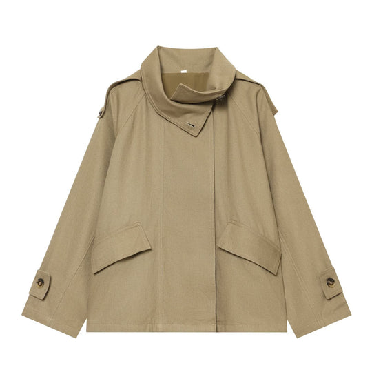 Damen Kurze Oversized Cape-Trenchjacke mit hohem Funnelkragen und Utility‑Pattentaschen Nord Taschen