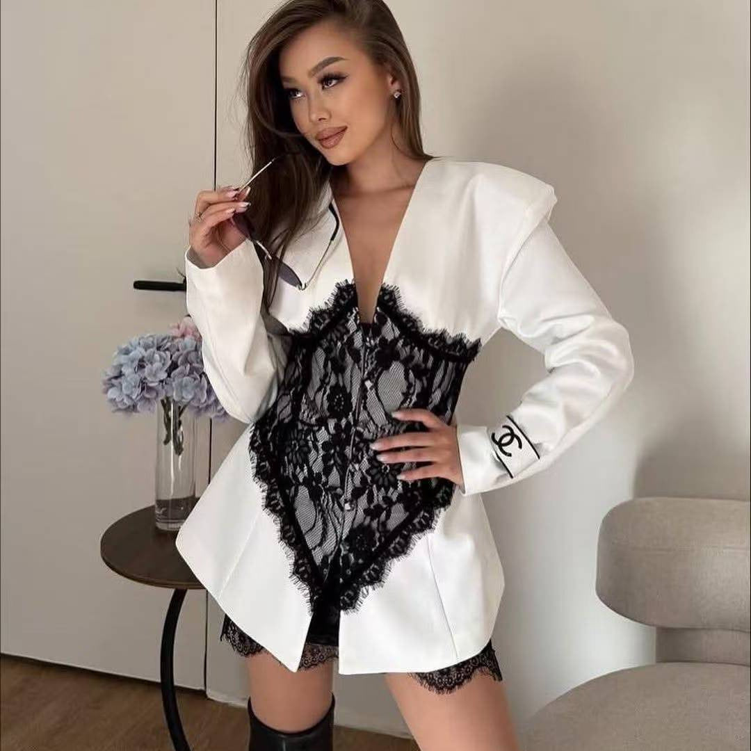 Damen Taillierter Blazer mit Spitzen-Korsettbesatz Nord Taschen