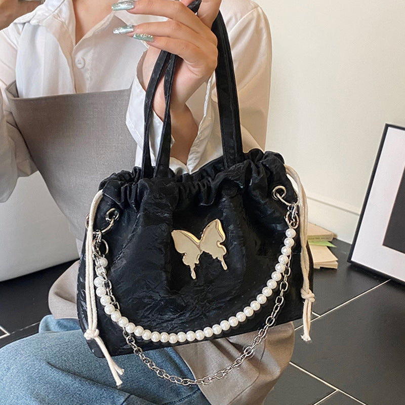 Damen Hobo-Tasche mit dekorativem Ketten- und Perlenbesatz Nord Taschen