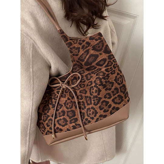 Damen Tote-Tasche mit stilvollem Leopardenmuster und verstellbarem Kordelzug Nord Taschen