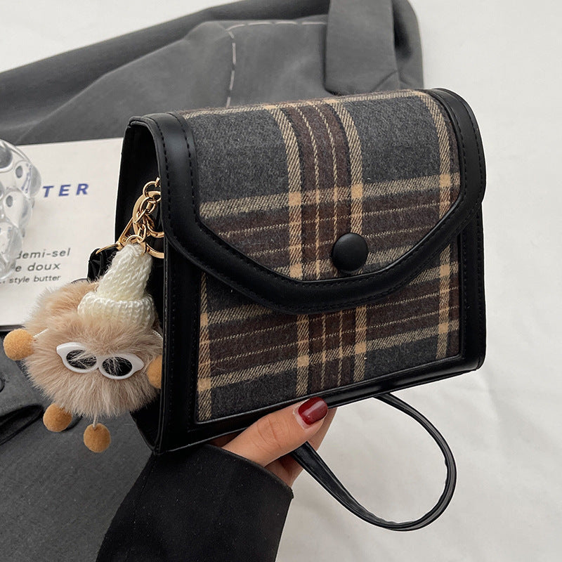 Damen modische Handtasche im Karomuster mit abnehmbarem Anhänger Nord Taschen