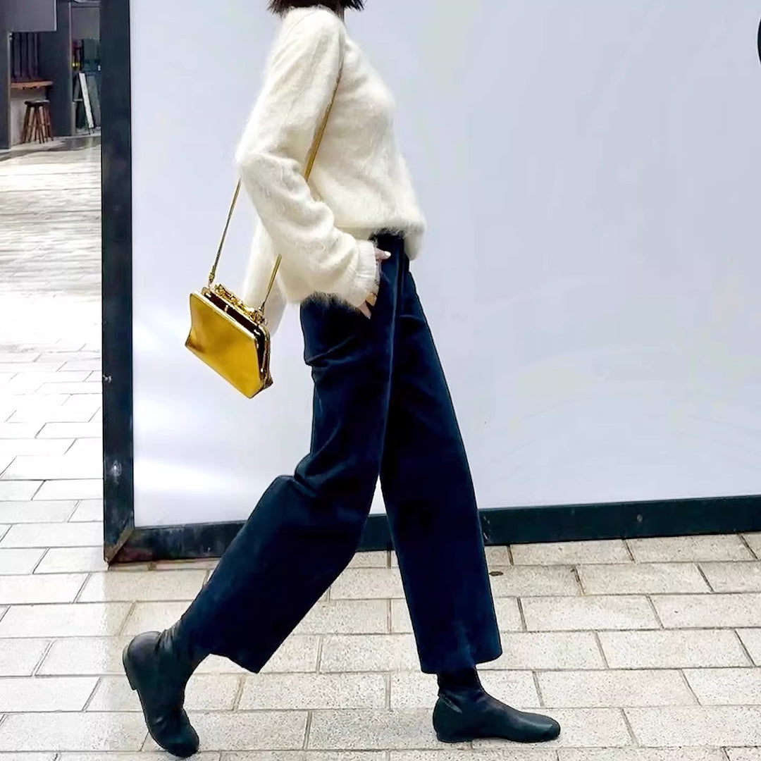 Damen Hochtaillierte Samt-Culotte mit weitem Bein und dezenten Eingrifftaschen Nord Taschen