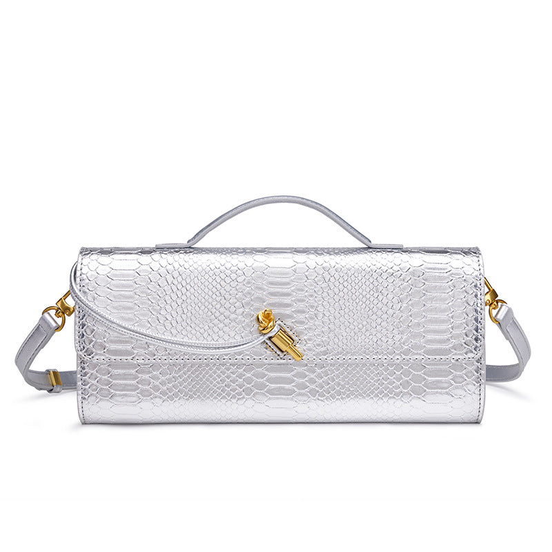 Damen Clutch mit schimmerndem Schlangenhautmuster Nord Taschen