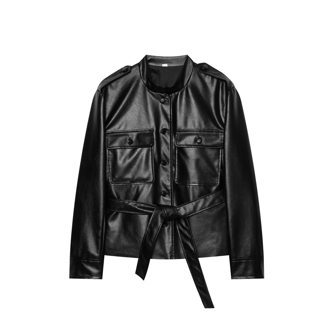 Damen Taillierter Kunstleder‑Blousonjacke mit Bindegürtel, Pattentaschen und Stehkragen Nord Taschen