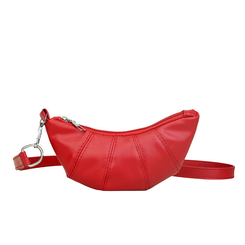 Damen Umhängetasche im modernen Halbmond-Design mit weichem Kunstleder und praktischen Fächern Nord Taschen