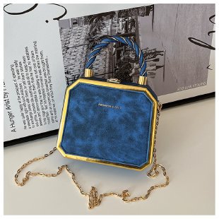 Damen elegante Handtasche im geometrischen Design mit goldenen Akzenten Nord Taschen