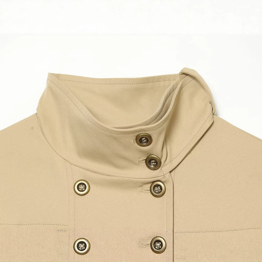 Damen Kurzblouson im Utility‑Stil mit hohem Stehkragen und doppelreihiger Knopfleiste Nord Taschen