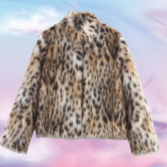 Damen Kurzjacke aus Kunstfell im Leopardenmuster mit Boxy‑Schnitt und Stehkragen Nord Taschen
