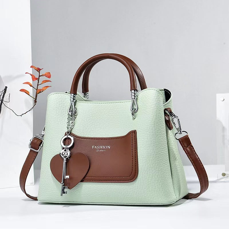 Damen Handtasche mit strukturiertem Kunstleder und abnehmbaren Anhänger Nord Taschen