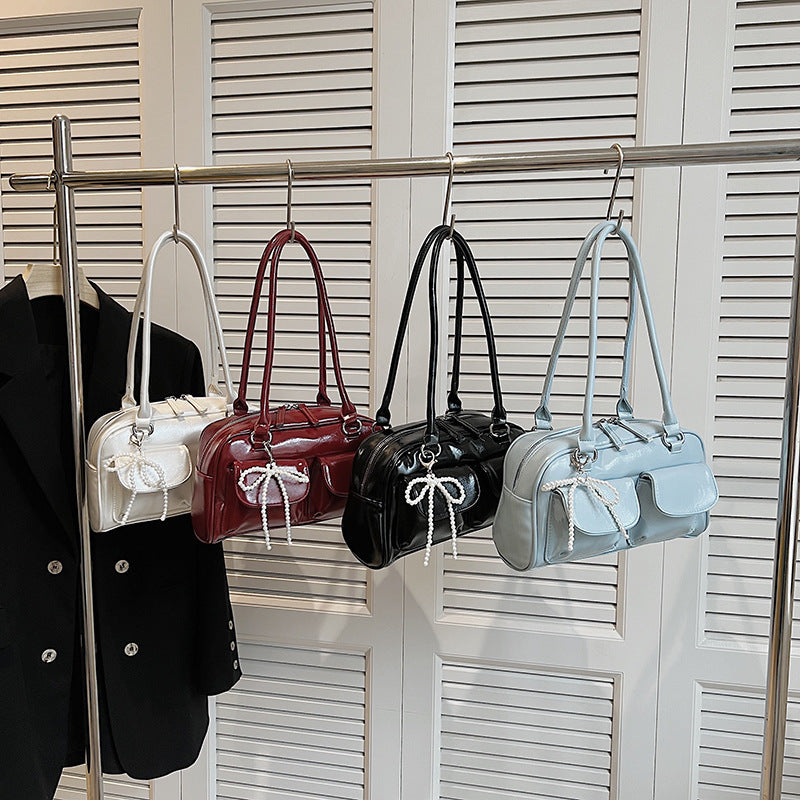 Damen Handtasche mit eleganten Perlendetails Nord Taschen