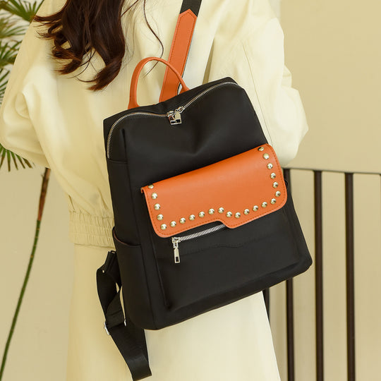 Damen modischer Backpack mit eleganten Nietenakzenten Nord Taschen