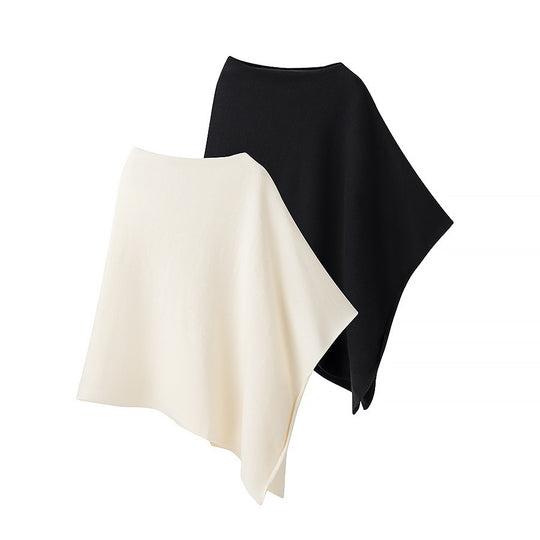 Damen Leichter Strickponcho mit asymmetrischem Saum und U-Boot-Ausschnitt Nord Taschen