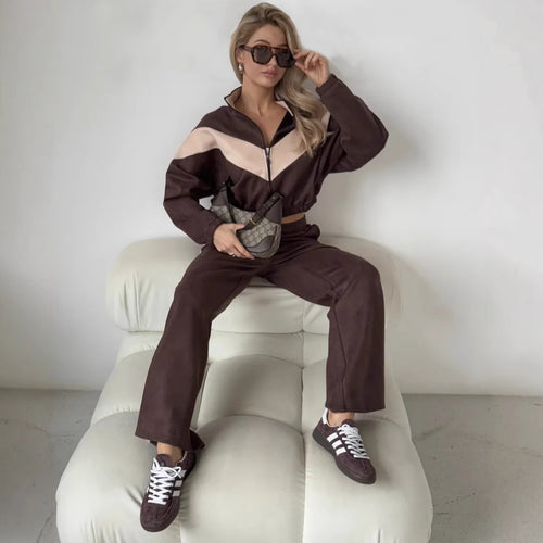 Damen cropped Zipjacke und weite Trackpants mit kontrastierendem Seitenstreifen Nord Taschen