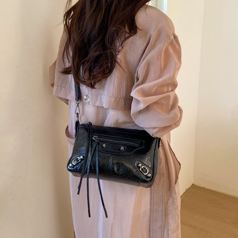 Damen Umhängetasche mit edlen Details und verstellbarem Schulterriemen Nord Taschen