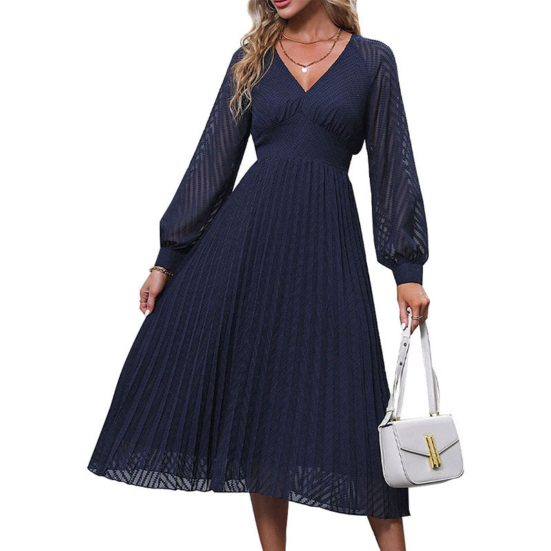 Damen Plissee Midi-Kleid mit V-Ausschnitt und langen Ärmeln Nord Taschen