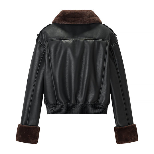 Damen Kurz geschnittene Pilotenjacke aus Lederoptik mit soften Fellkragen Nord Taschen
