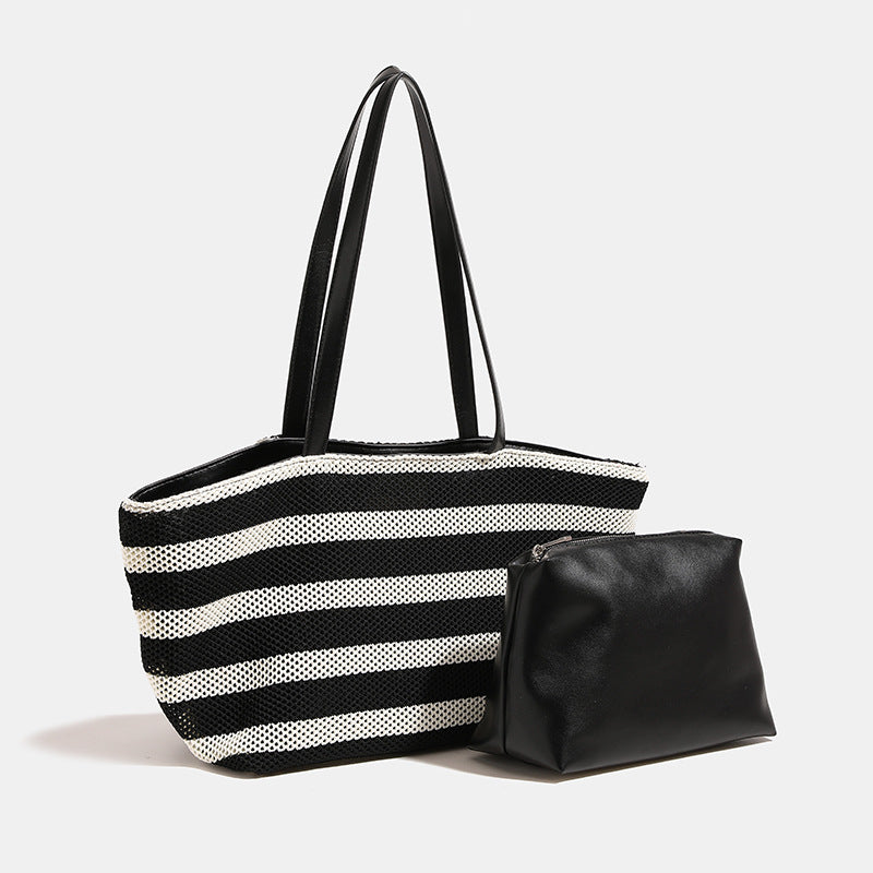Damen Strandtasche mit praktischen Seitentaschen und stylischen Streifen Nord Taschen