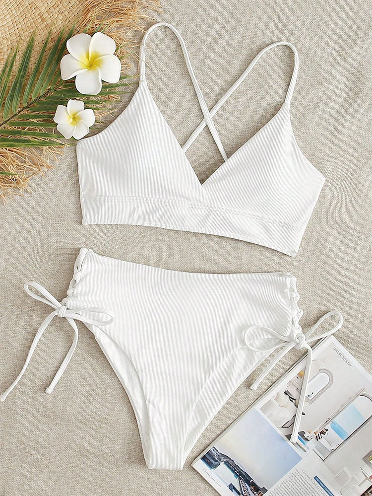 Damen Bikini-Set mit verstellbaren Trägern und raffinierten Schnürdetails