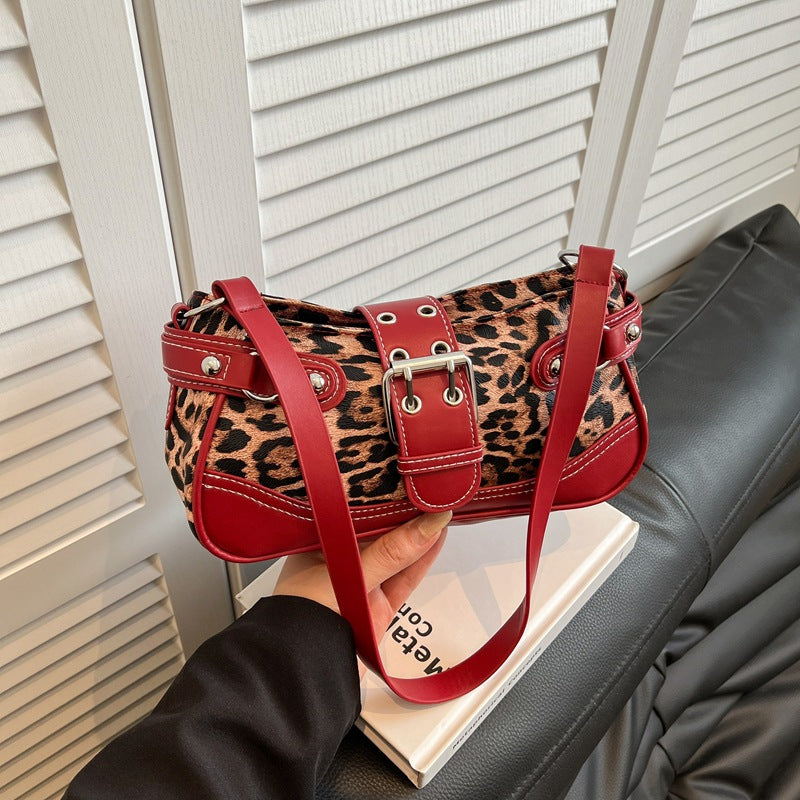 Damen stylische Umhängetasche mit Leo-Design und praktischem Tragegurt Nord Taschen