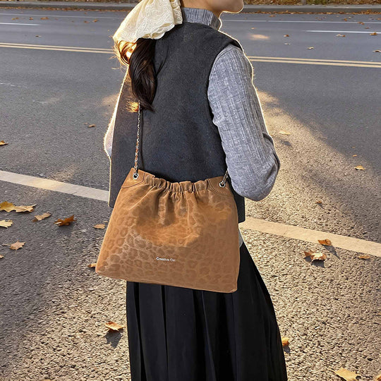 Damen Hobo-Tasche mit geflochtenem Kettenhenkel und elegantem Design Nord Taschen