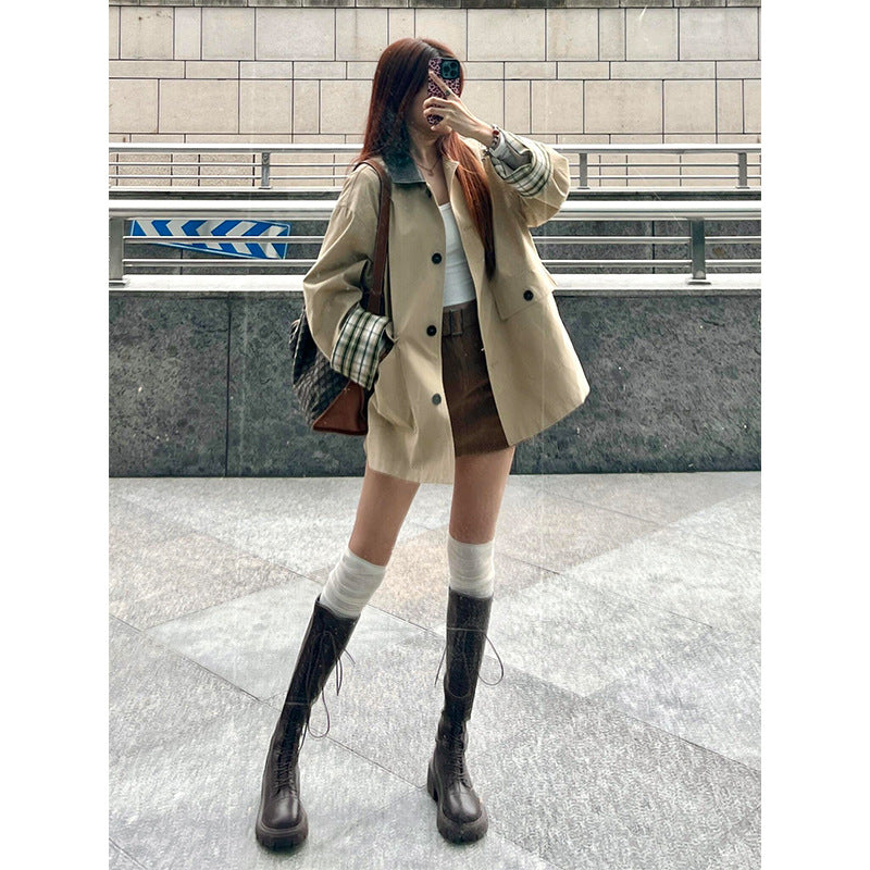Damen Kurzjacke im Oversize-Boxy-Schnitt mit karierten Aufschlagmanschetten und Pattentaschen Nord Taschen