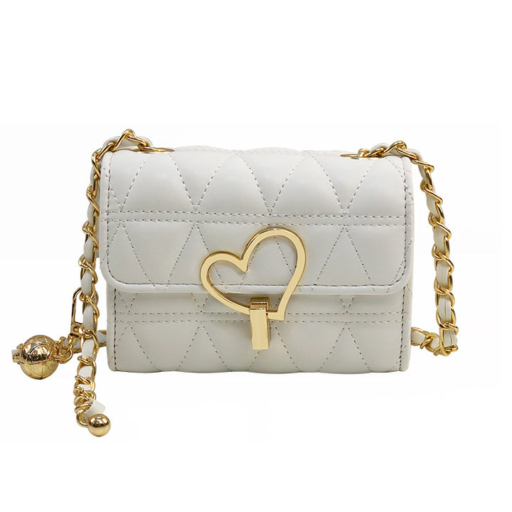 Damen Clutch mit elegantem Herzen-Design und luxuriösem Kettenriemen Nord Taschen