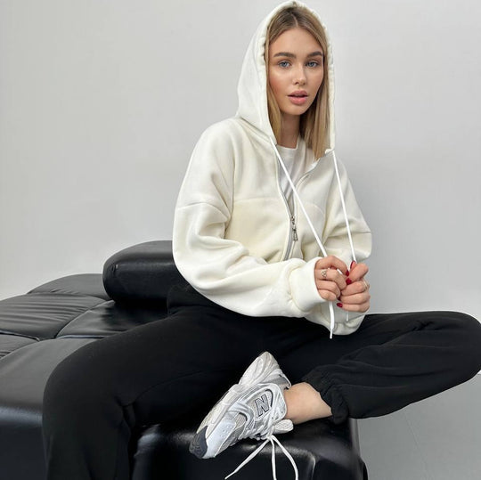 Damen minimalistisches Sculpt-Fit Lounge-Set mit tailliertem Reißverschluss-Hoodie und formender High-Waist-Jogpant Nord Taschen